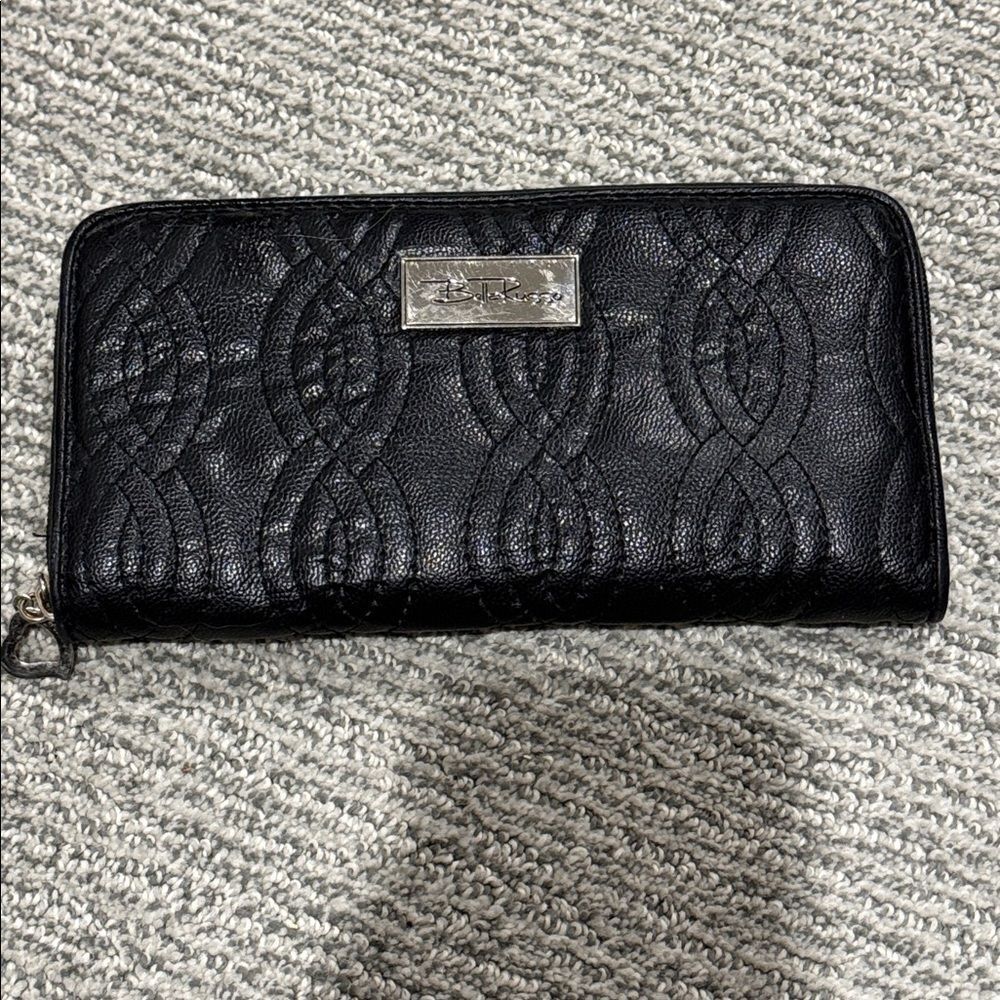 Bella Russo Black Quilted Wallet
Excellent condition